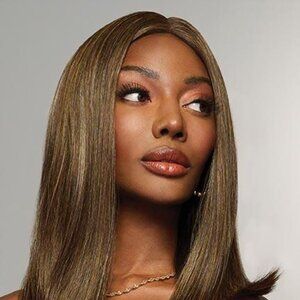 HAIRDO SLEEK FOR THE WEEK in R829S+ Glazed Hazelnut